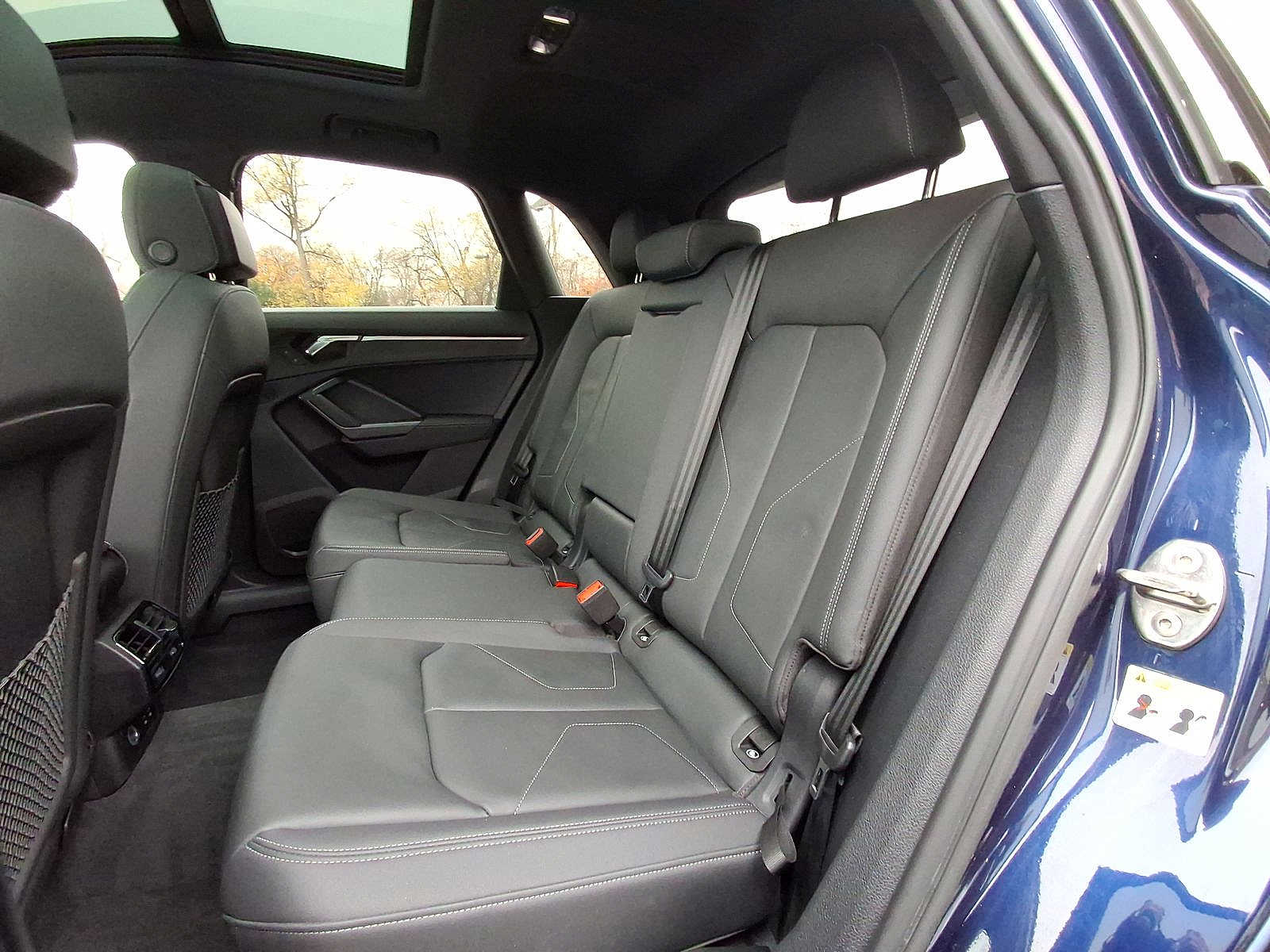 Thumbnail: 2022 Audi Q3 - 20