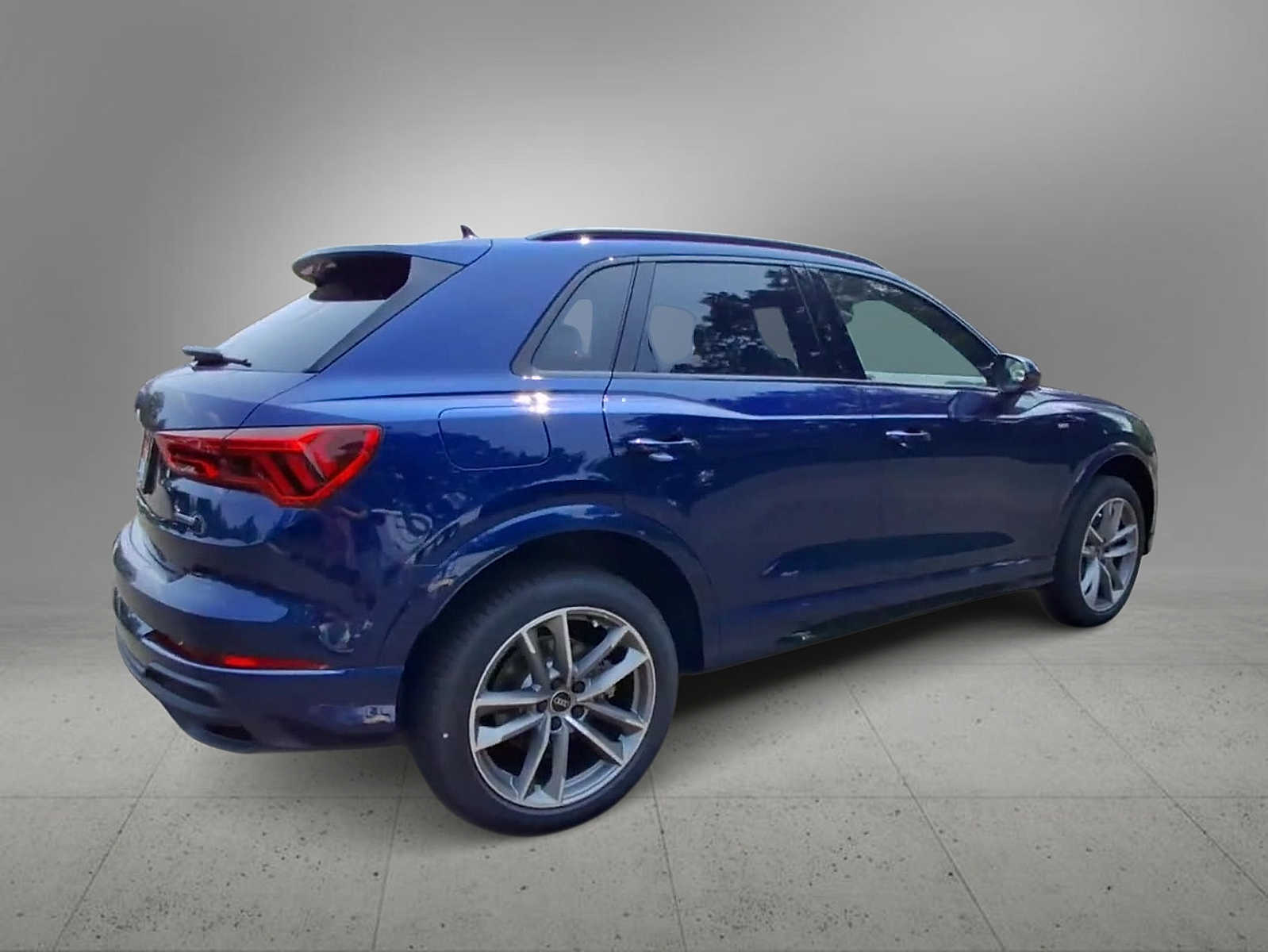 Thumbnail: 2025 Audi Q3 - 8