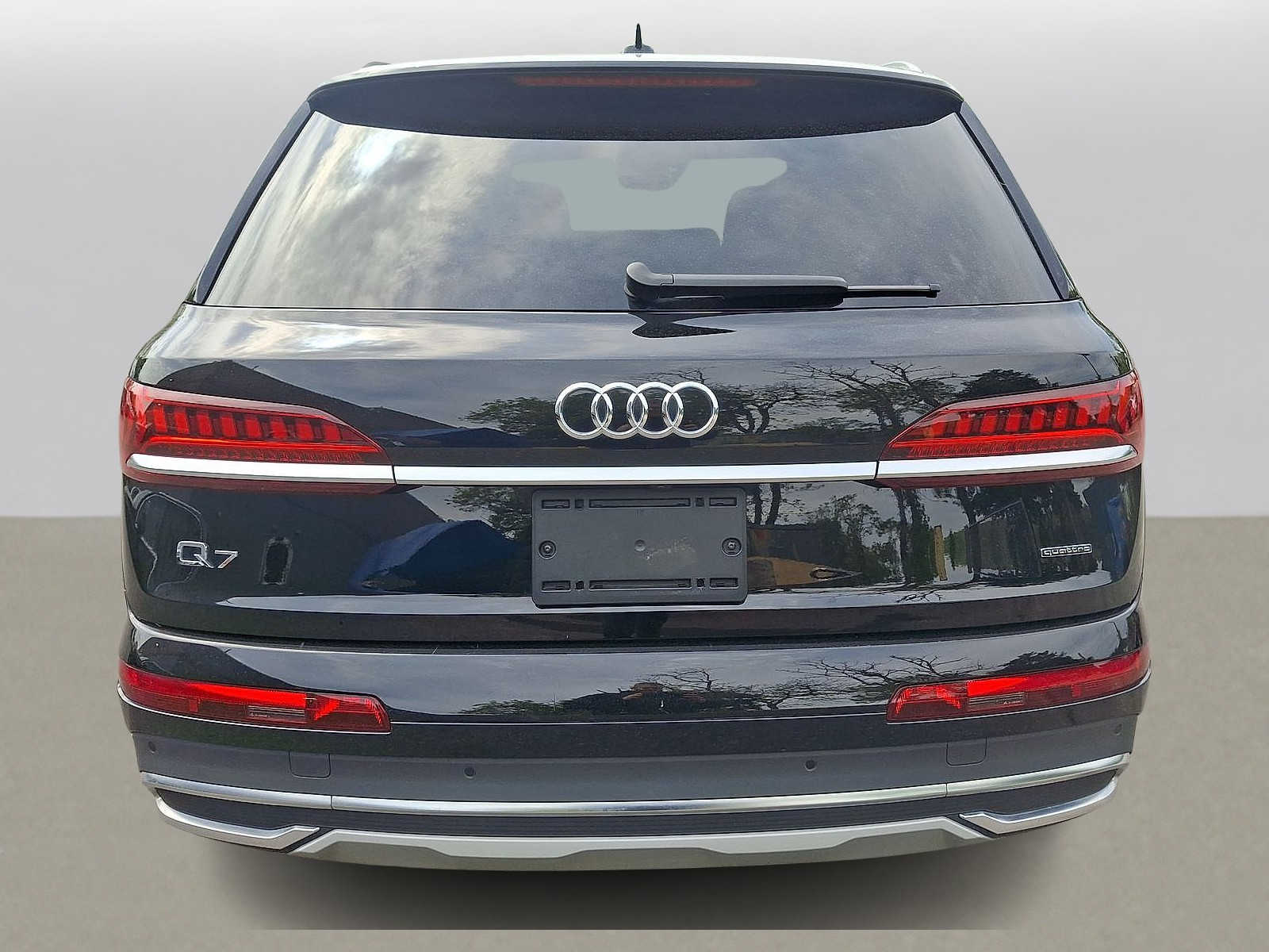 Thumbnail: 2023 Audi Q7 - 23