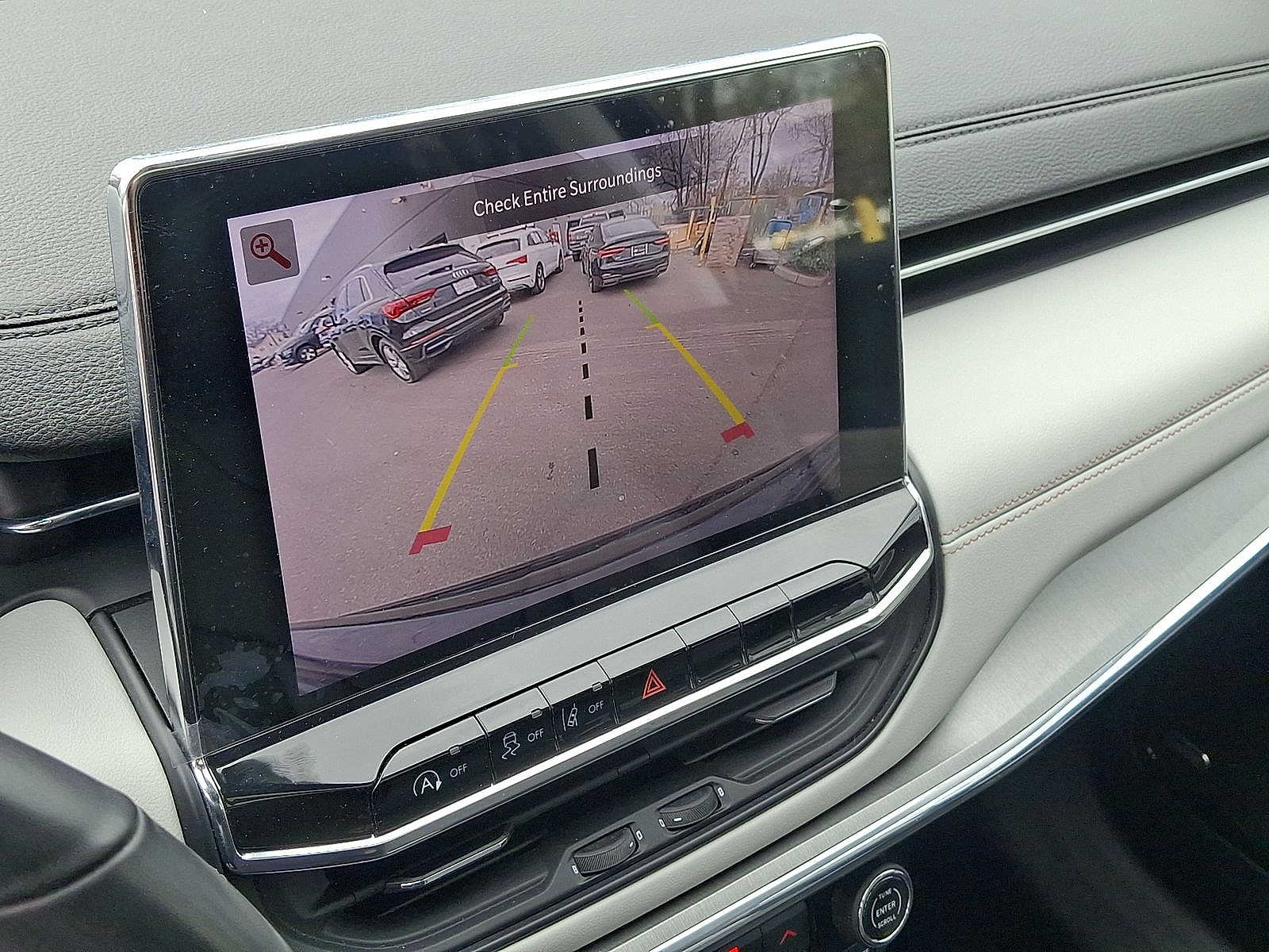 Thumbnail: 2022 Jeep Compass - 15