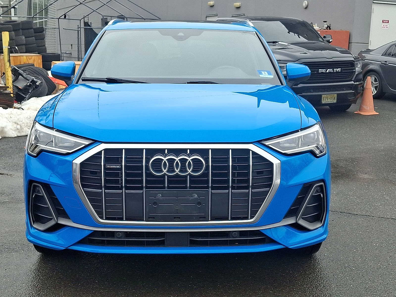 Thumbnail: 2020 Audi Q3 - 29