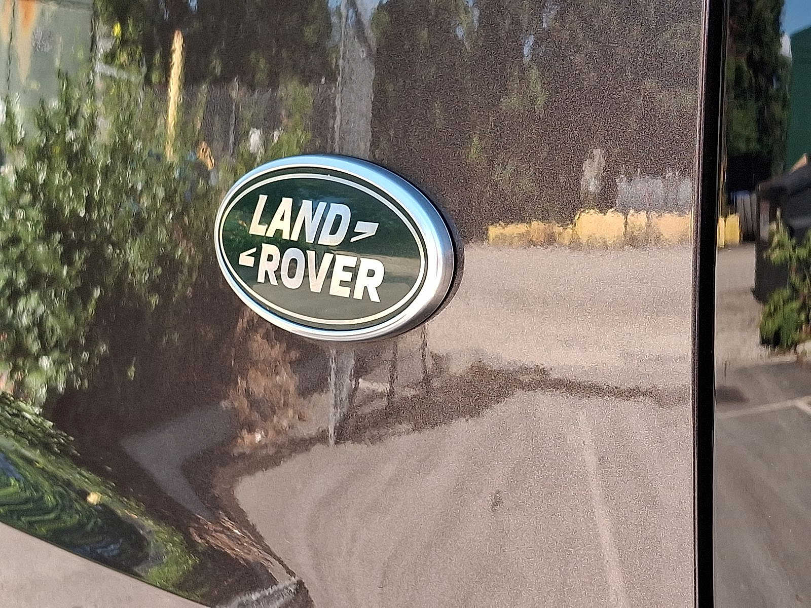 Thumbnail: 2023 Land Rover Range Rover - 24