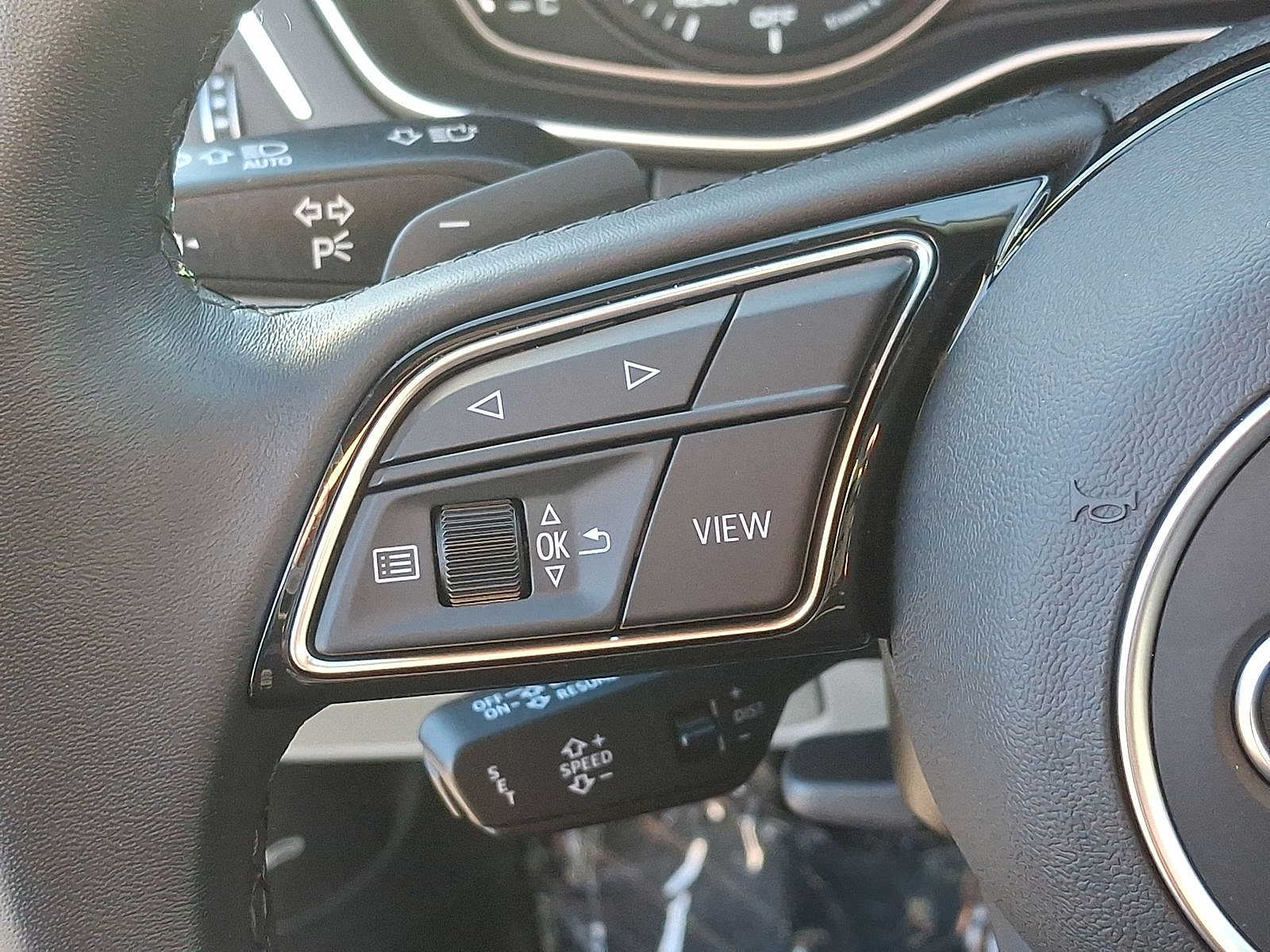 Thumbnail: 2023 Audi A4 - 17