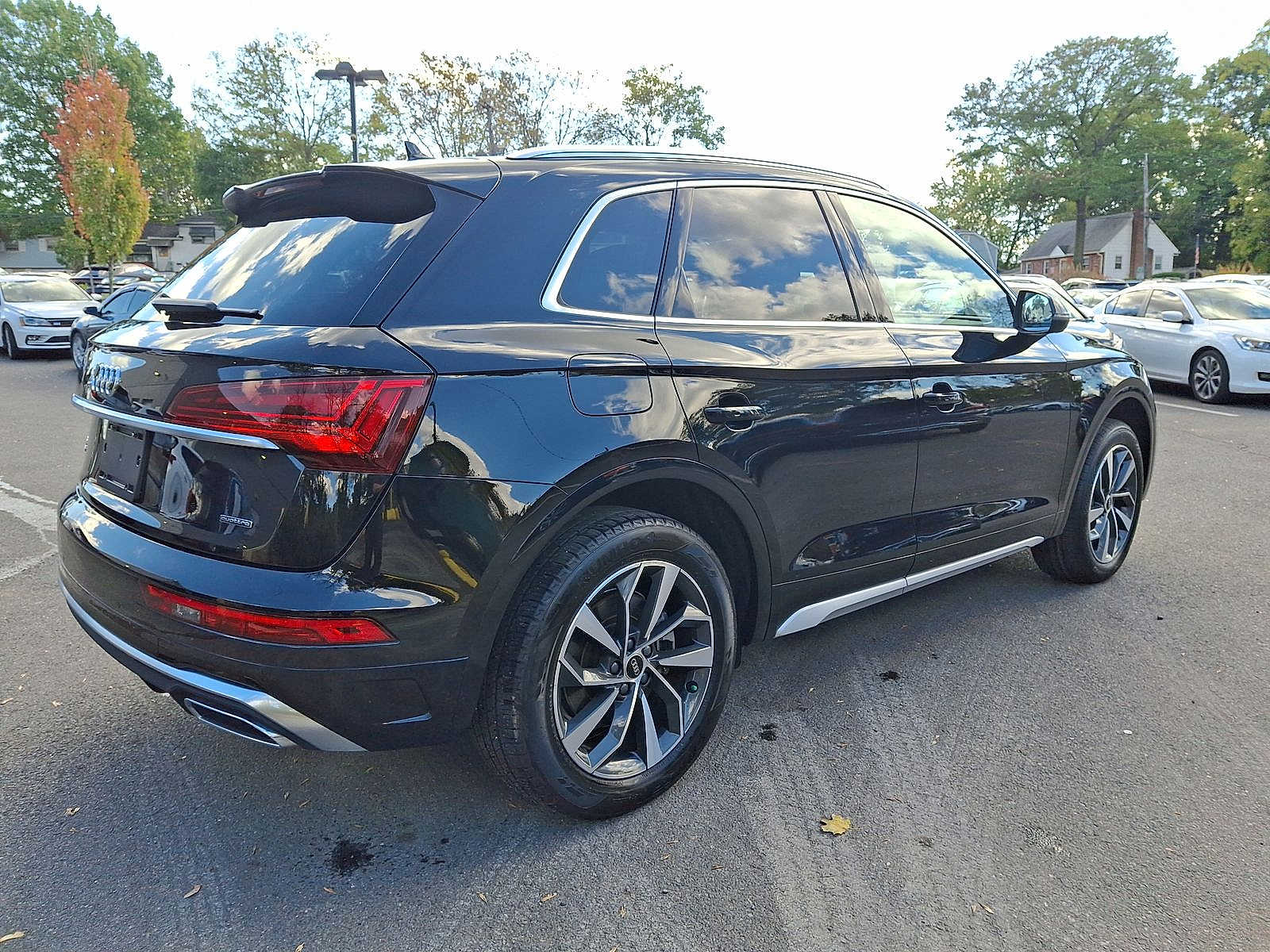 Thumbnail: 2023 Audi Q5 - 25
