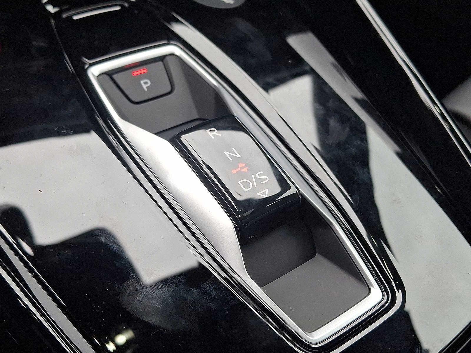 Thumbnail: 2026 Audi RS 3 - 13