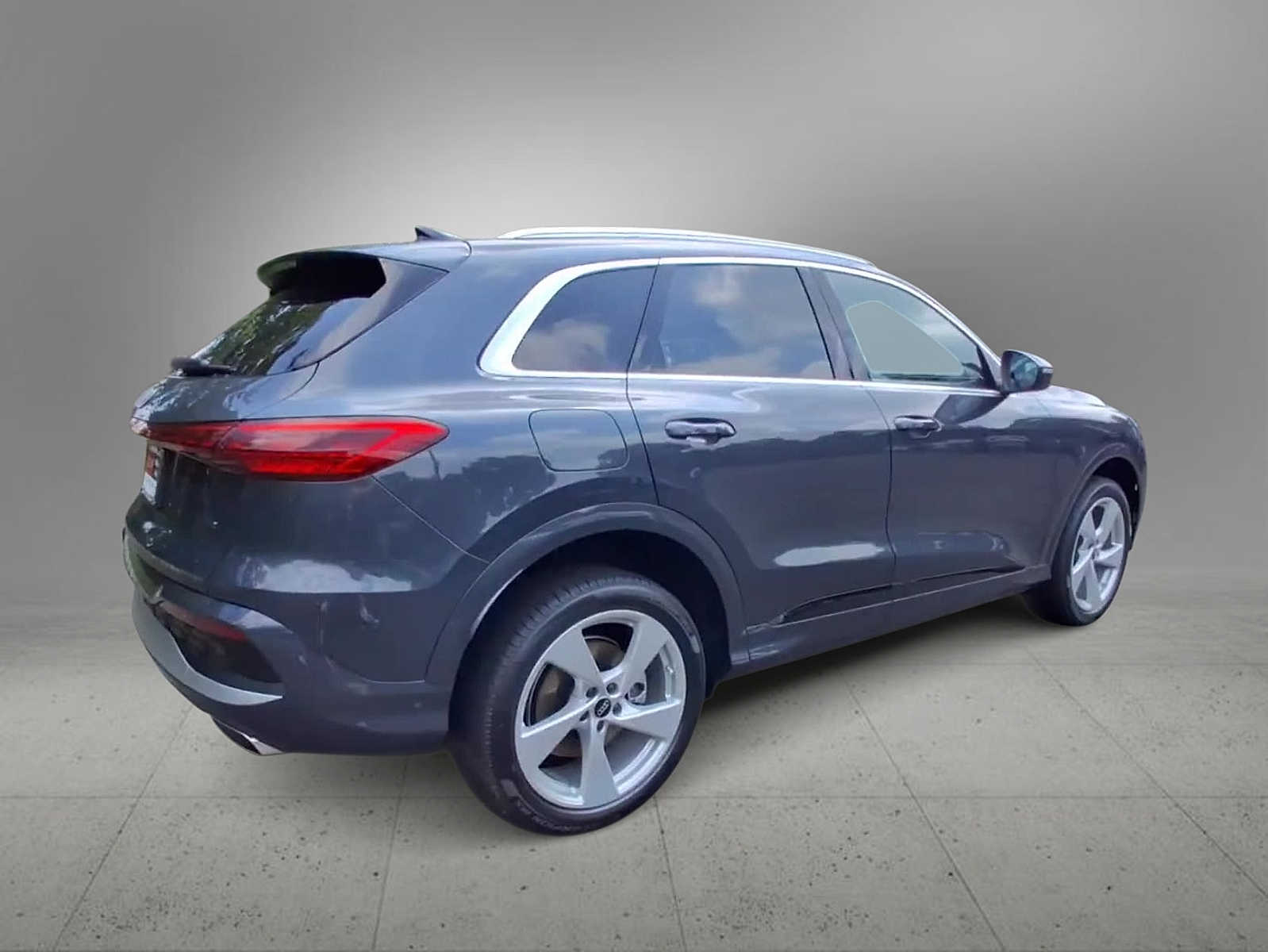 Thumbnail: 2025 Audi Q5 - 8