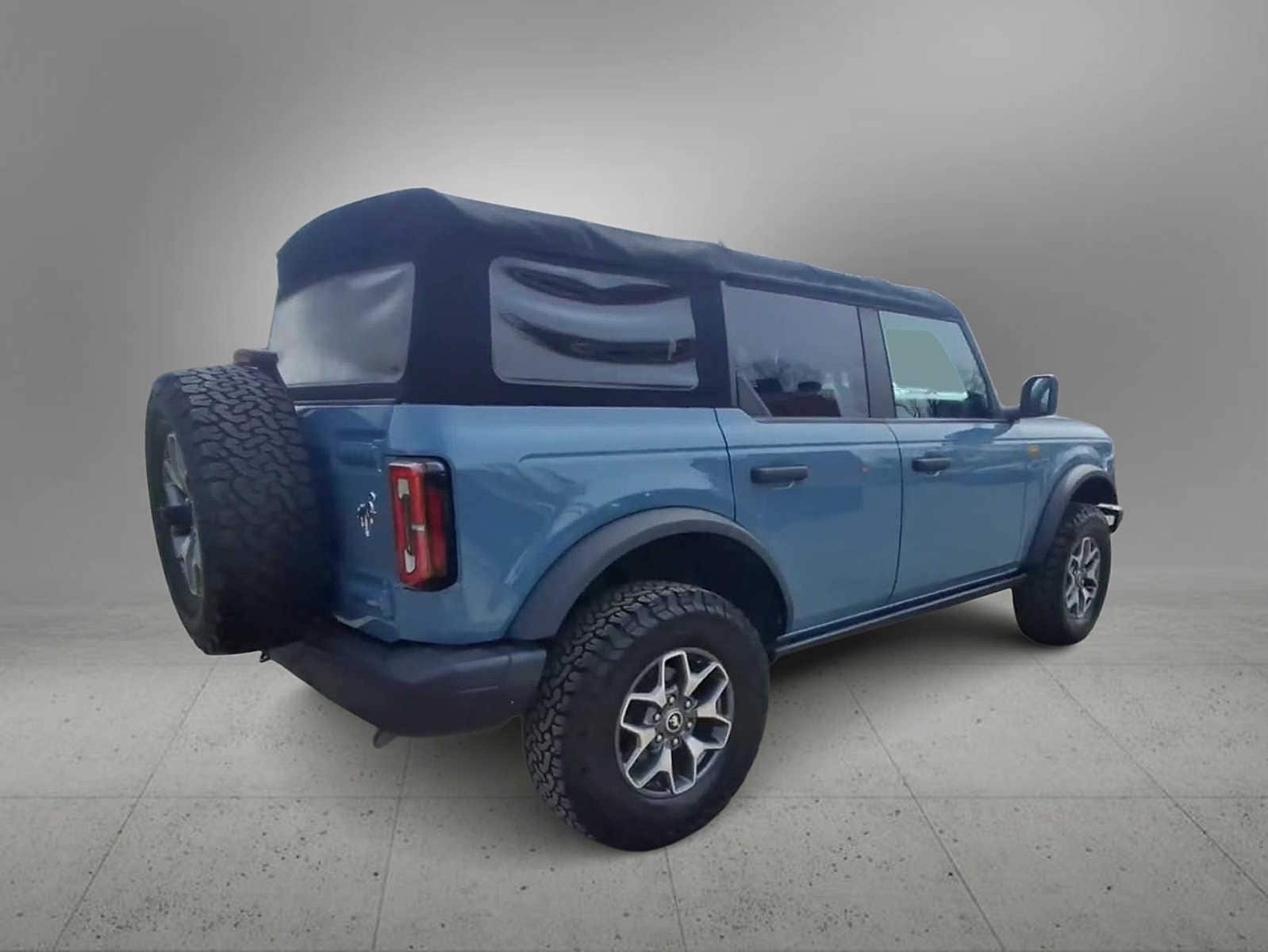 Thumbnail: 2021 Ford Bronco - 8