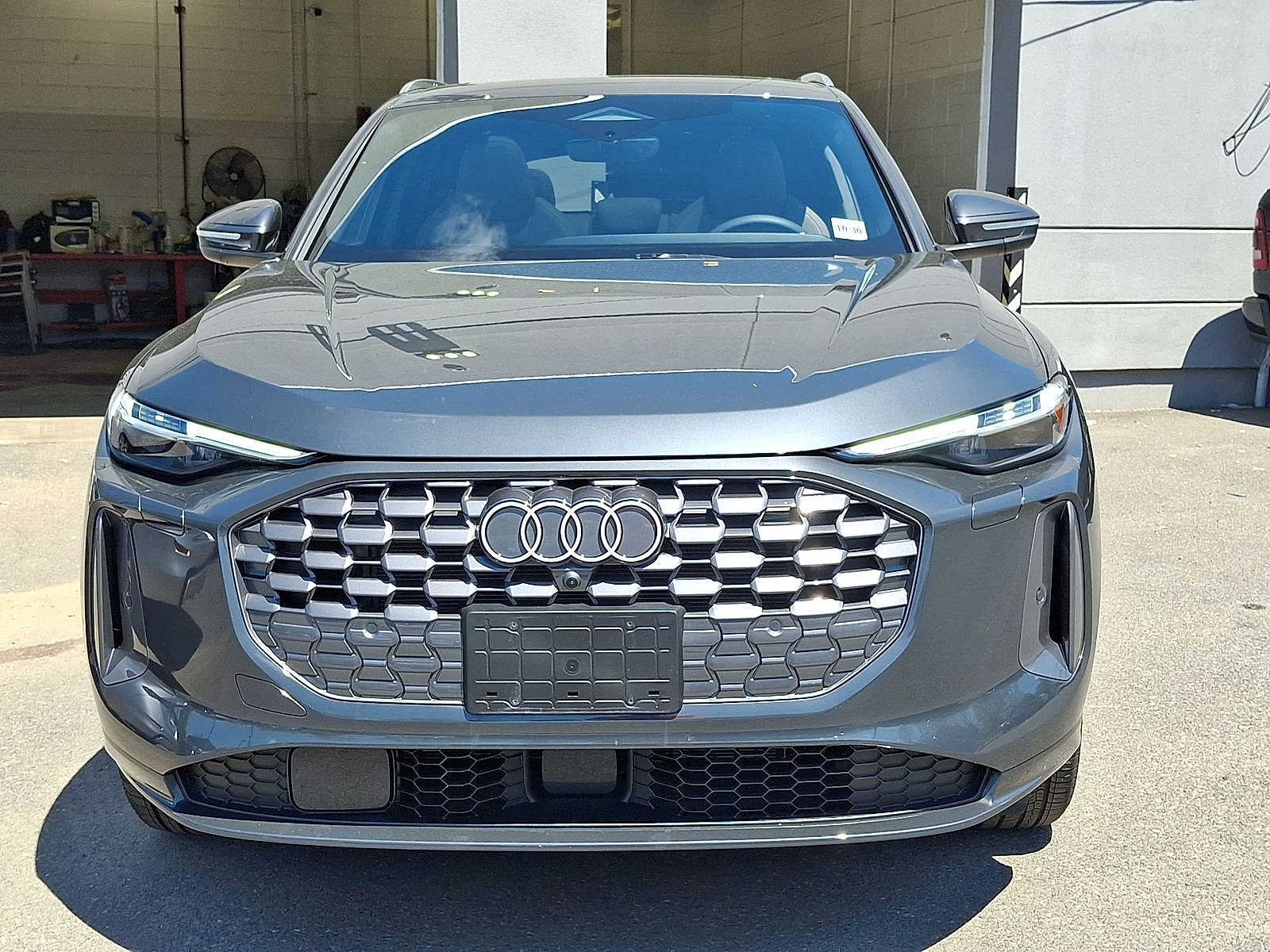 Thumbnail: 2025 Audi Q5 - 29