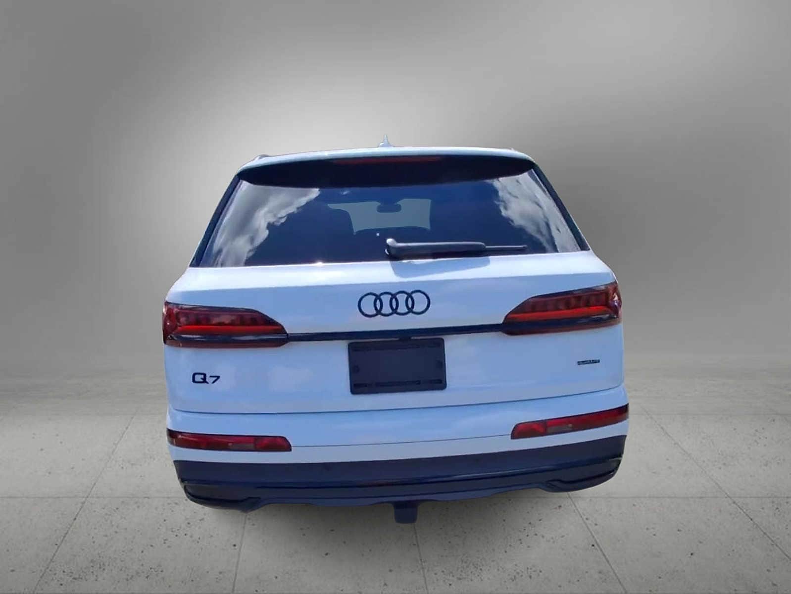 Thumbnail: 2023 Audi Q7 - 7