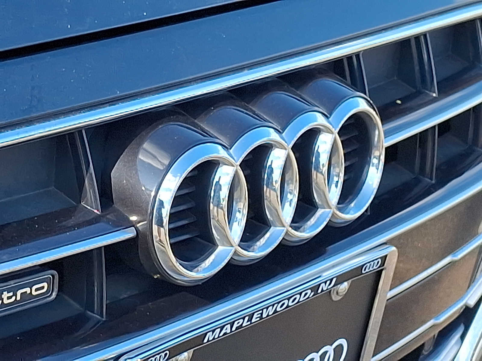 2023 Audi A4 Quattro Premium photo 4