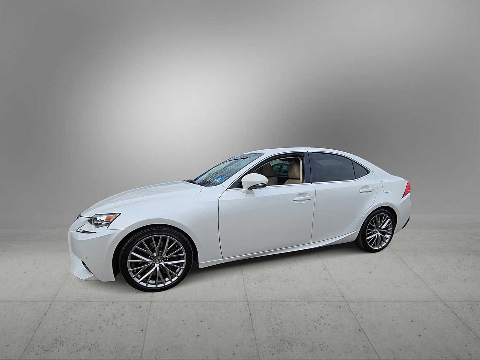 Thumbnail: 2016 Lexus IS - 4