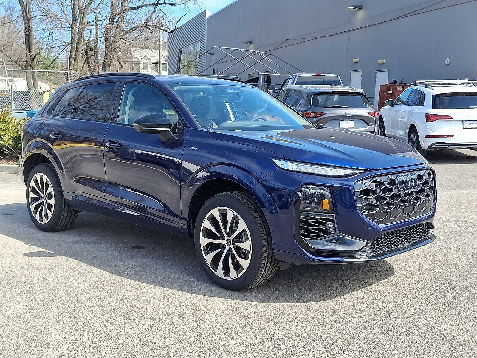 Thumbnail: 2026 Audi Q3 - 10