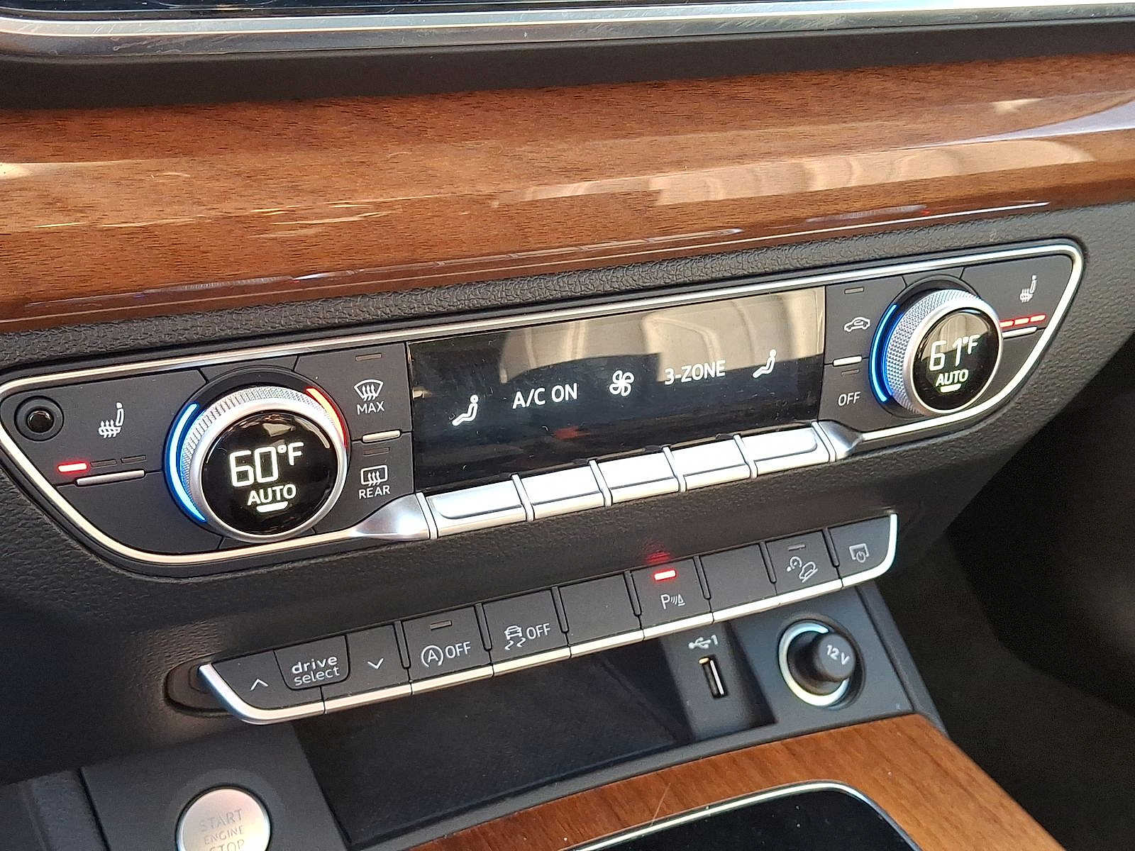 Thumbnail: 2023 Audi Q5 - 19