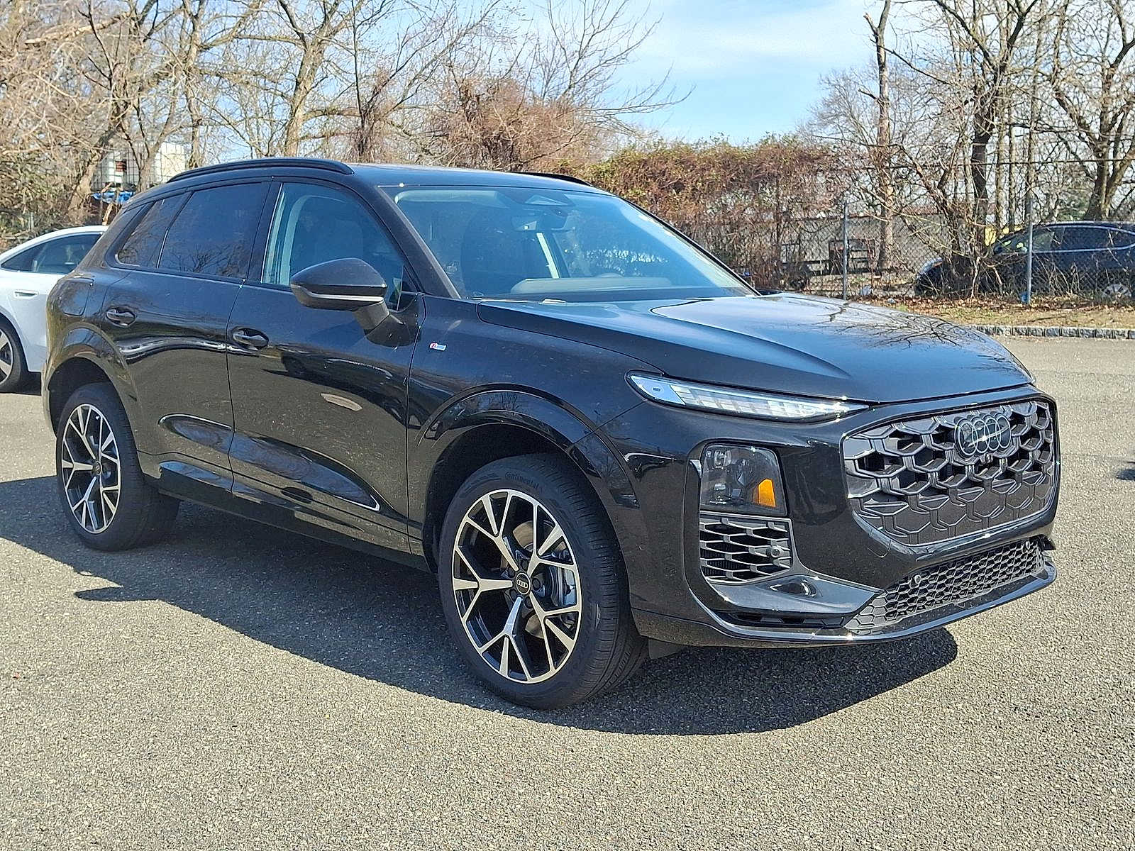 Thumbnail: 2026 Audi Q3 - 10