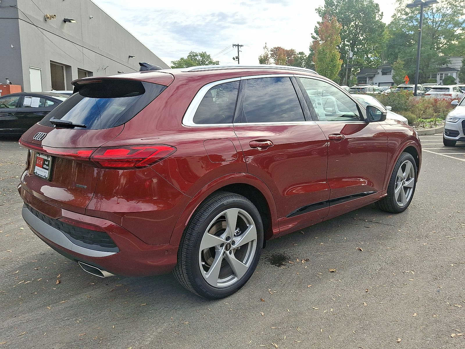 Thumbnail: 2025 Audi Q5 - 12