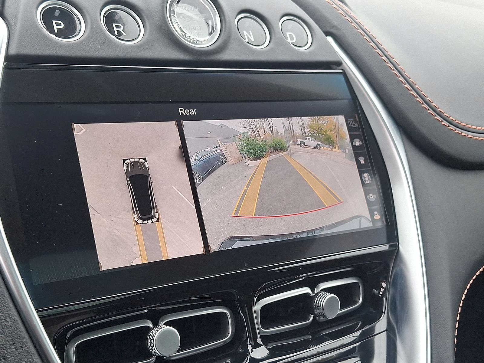 Thumbnail: 2021 Aston Martin DBX - 15