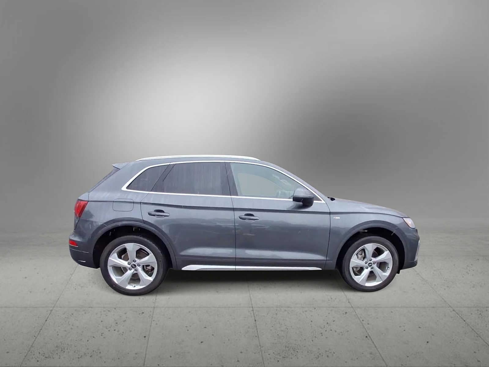 Thumbnail: 2022 Audi Q5 - 9
