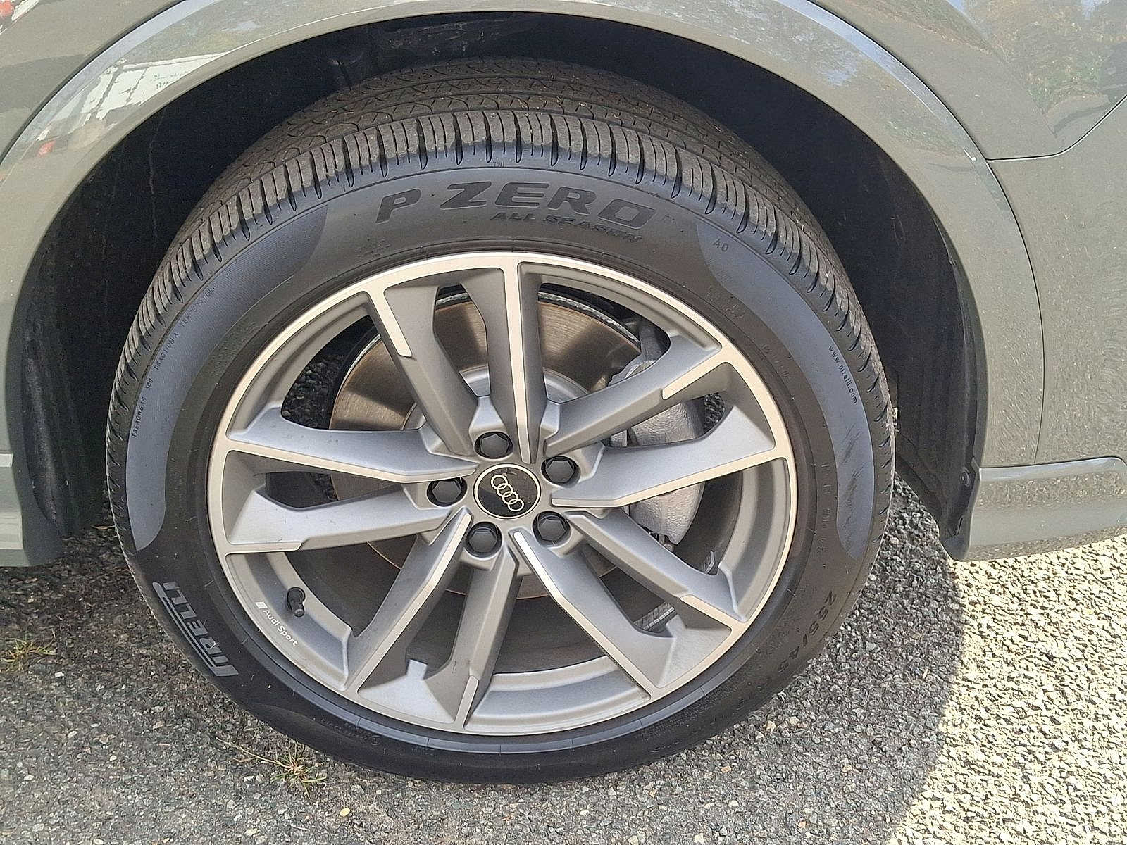 Thumbnail: 2025 Audi Q3 - 27