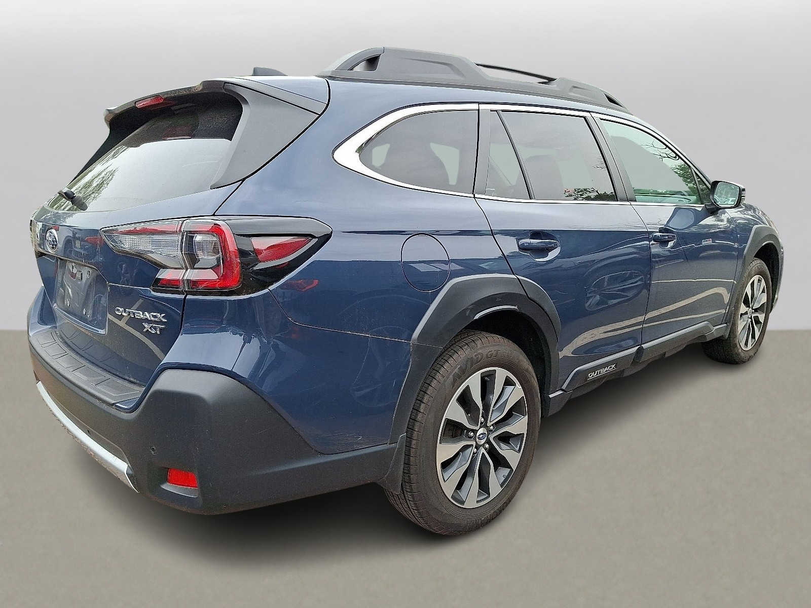 Thumbnail: 2023 Subaru Outback - 3