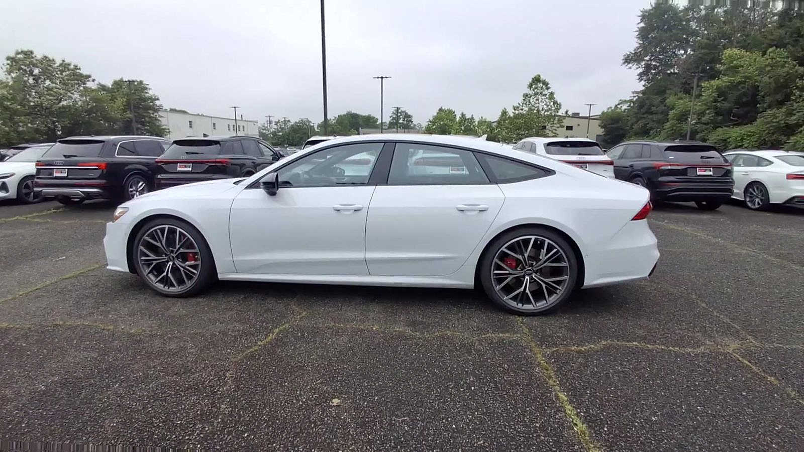 Thumbnail: 2025 Audi S7 - 5