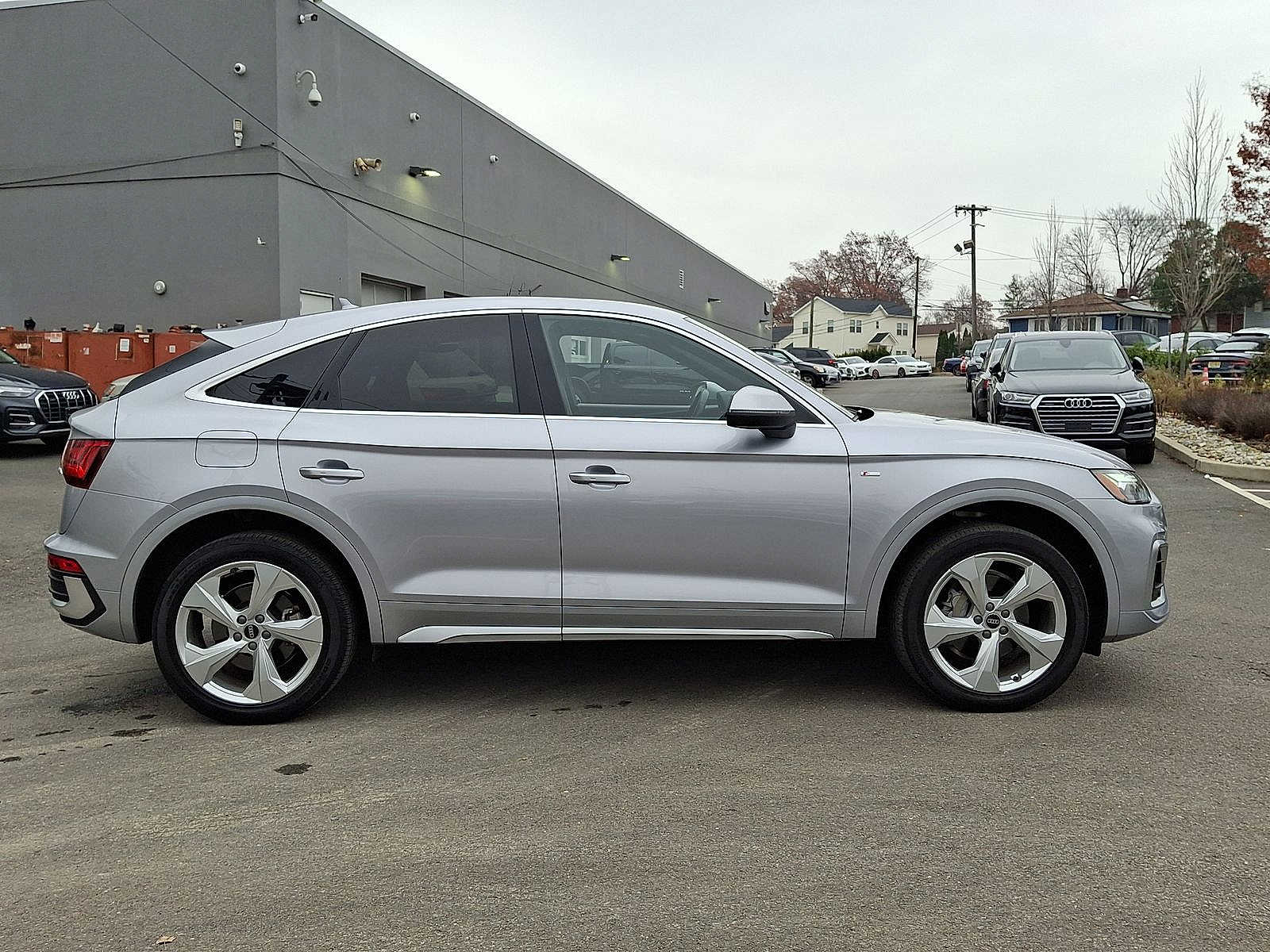 Thumbnail: 2022 Audi Q5 - 26