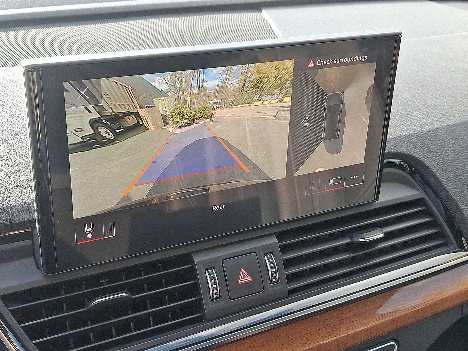 Thumbnail: 2021 Audi Q5 - 15