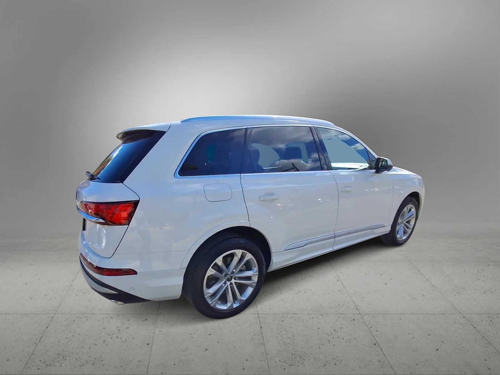 Thumbnail: 2025 Audi Q7 - 8