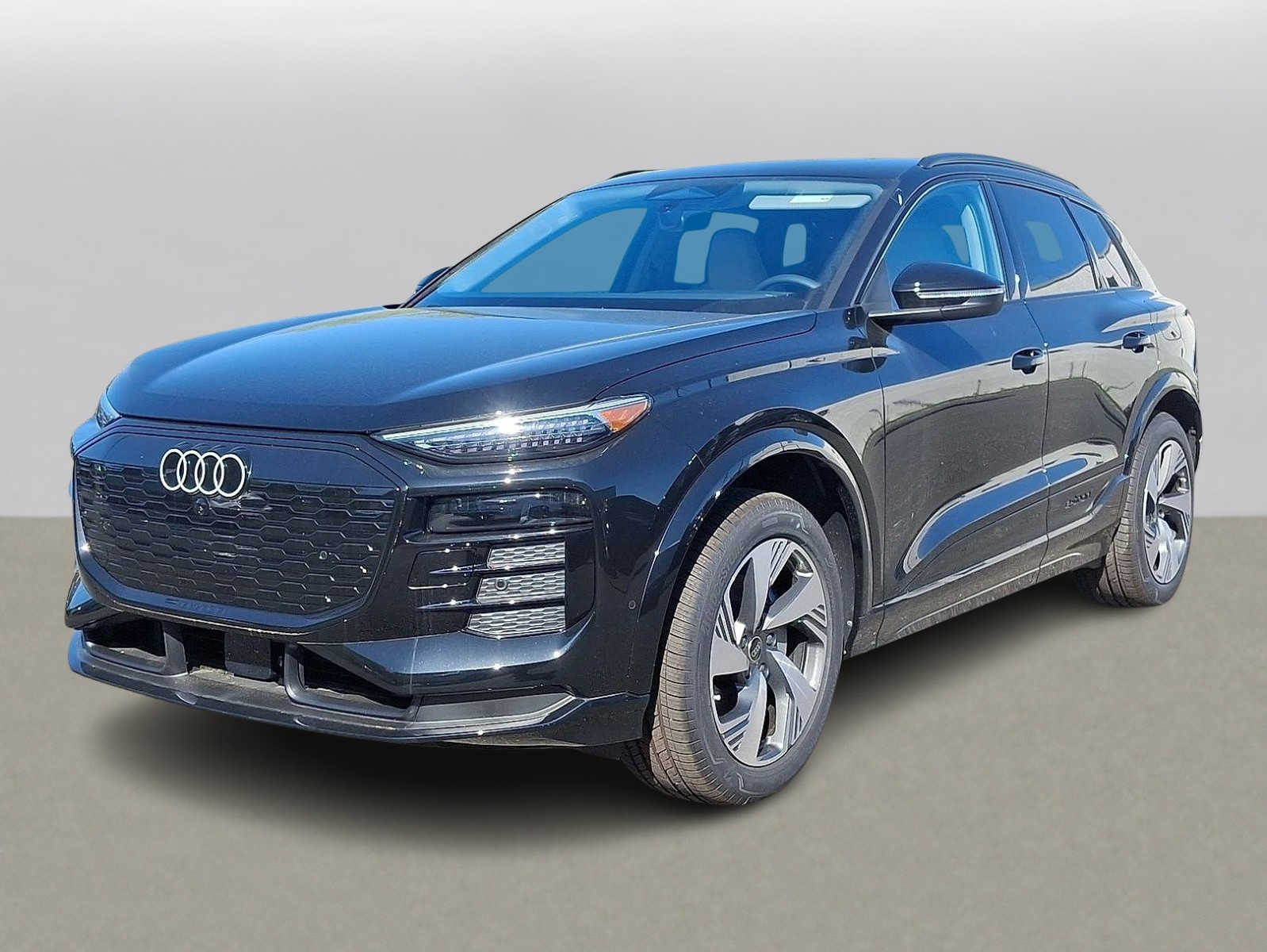 2025 Audi Q6 e-tron Premium Plus -
                  Maplewood, NJ