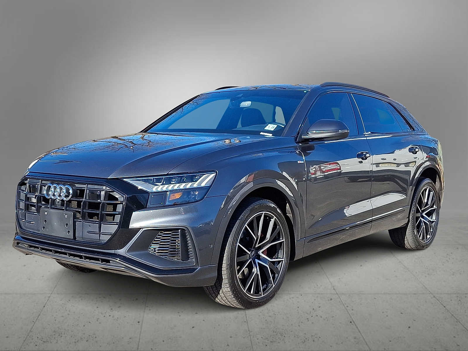 Thumbnail: 2021 Audi Q8 - 1
