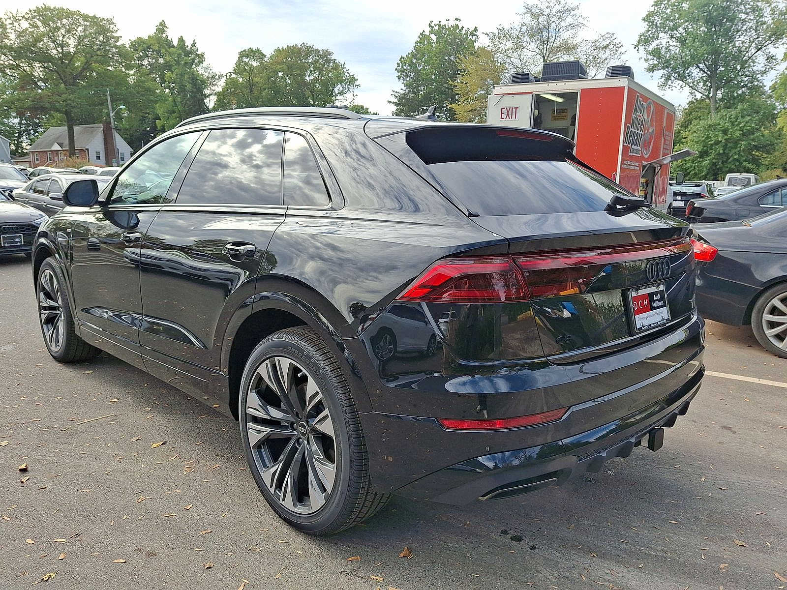 Thumbnail: 2026 Audi Q8 - 11