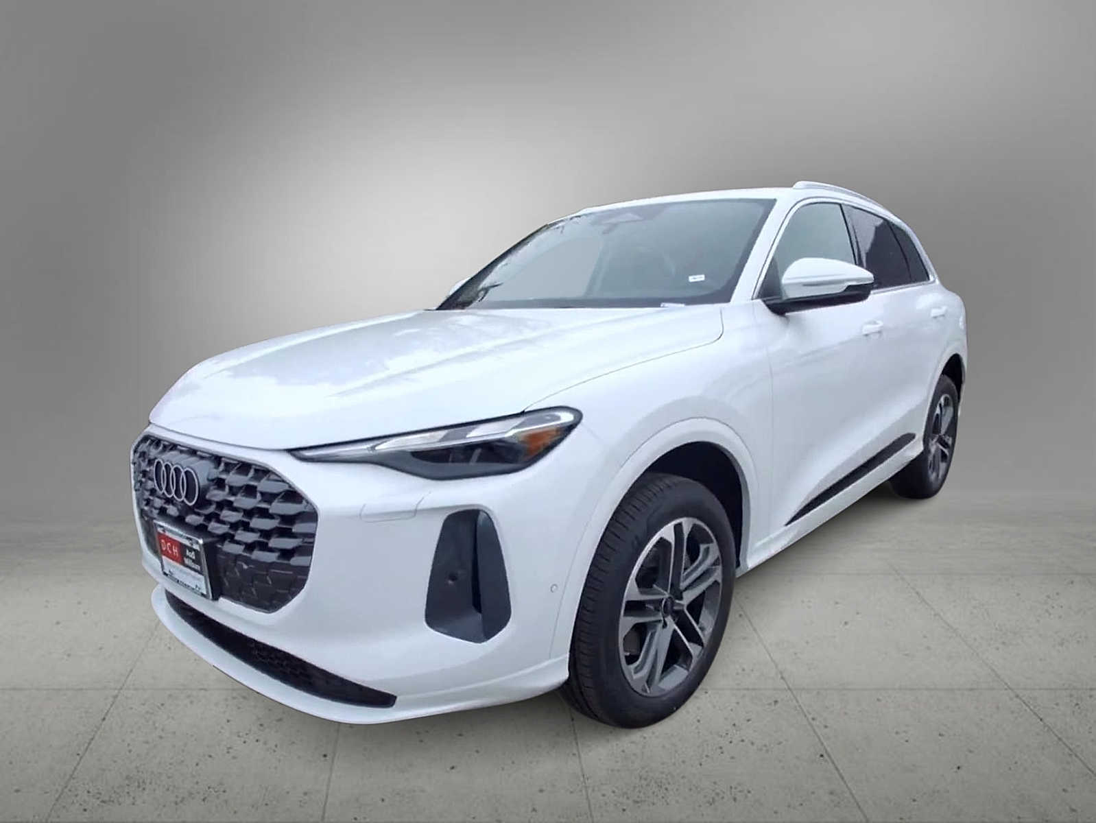Thumbnail: 2026 Audi Q5 - 4