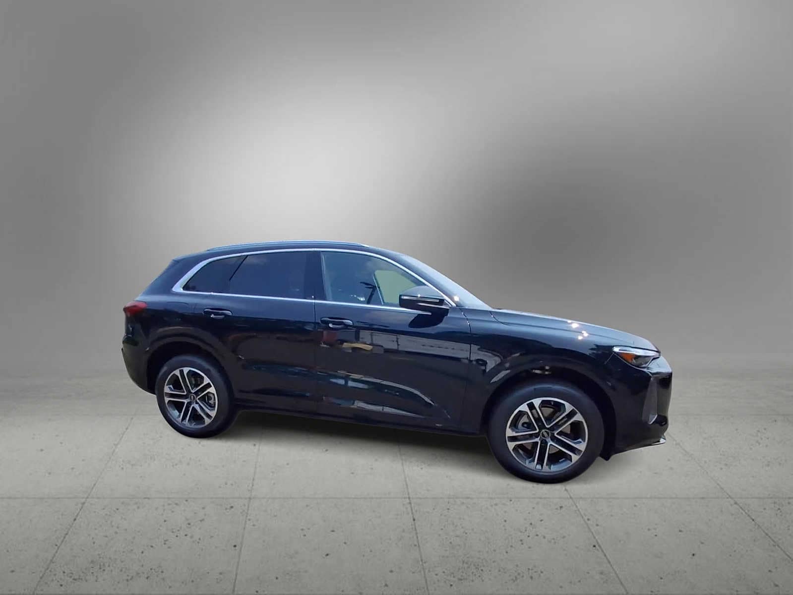 Thumbnail: 2025 Audi Q5 - 9