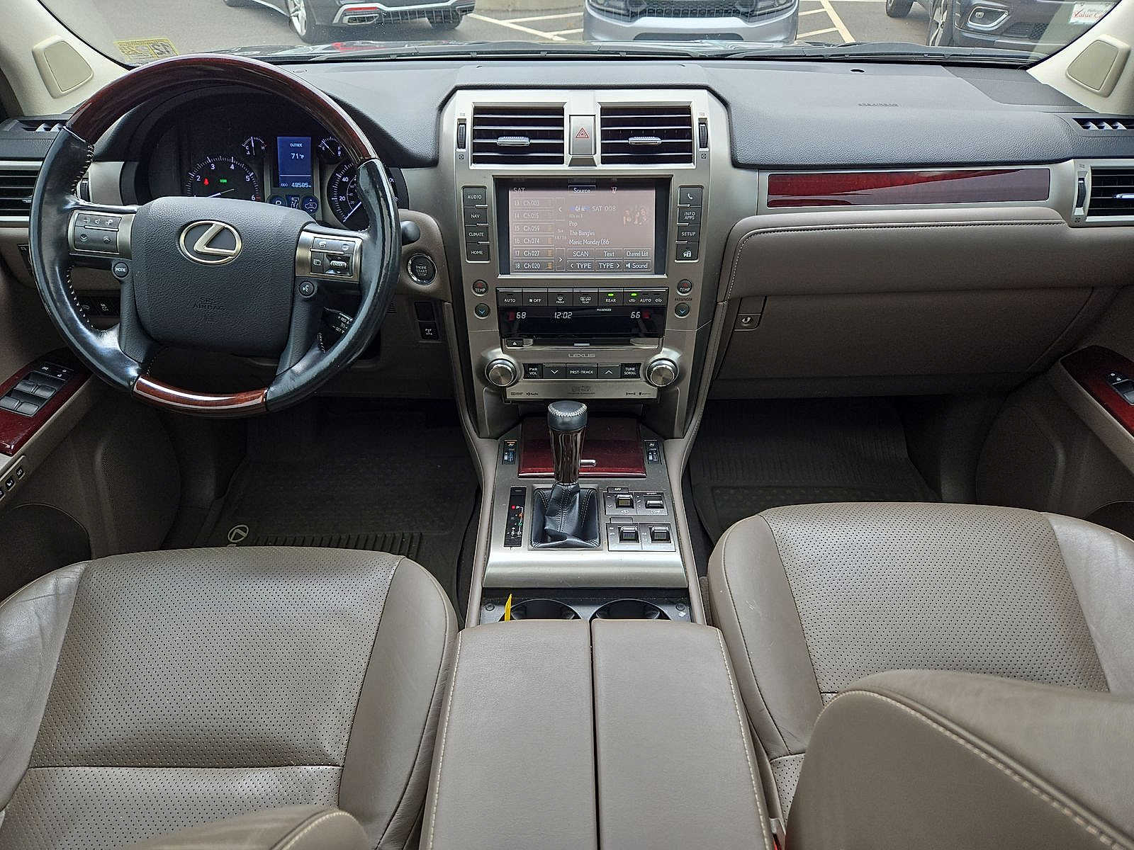 Thumbnail: 2019 Lexus GX - 10