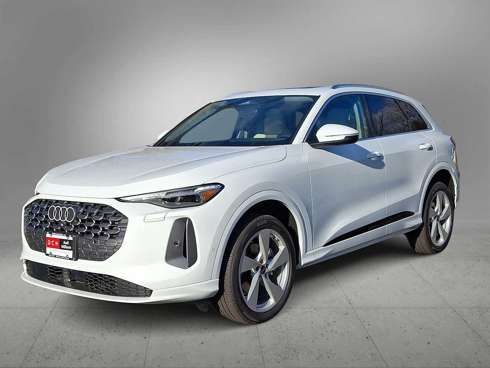 Thumbnail: 2025 Audi Q5 - 1