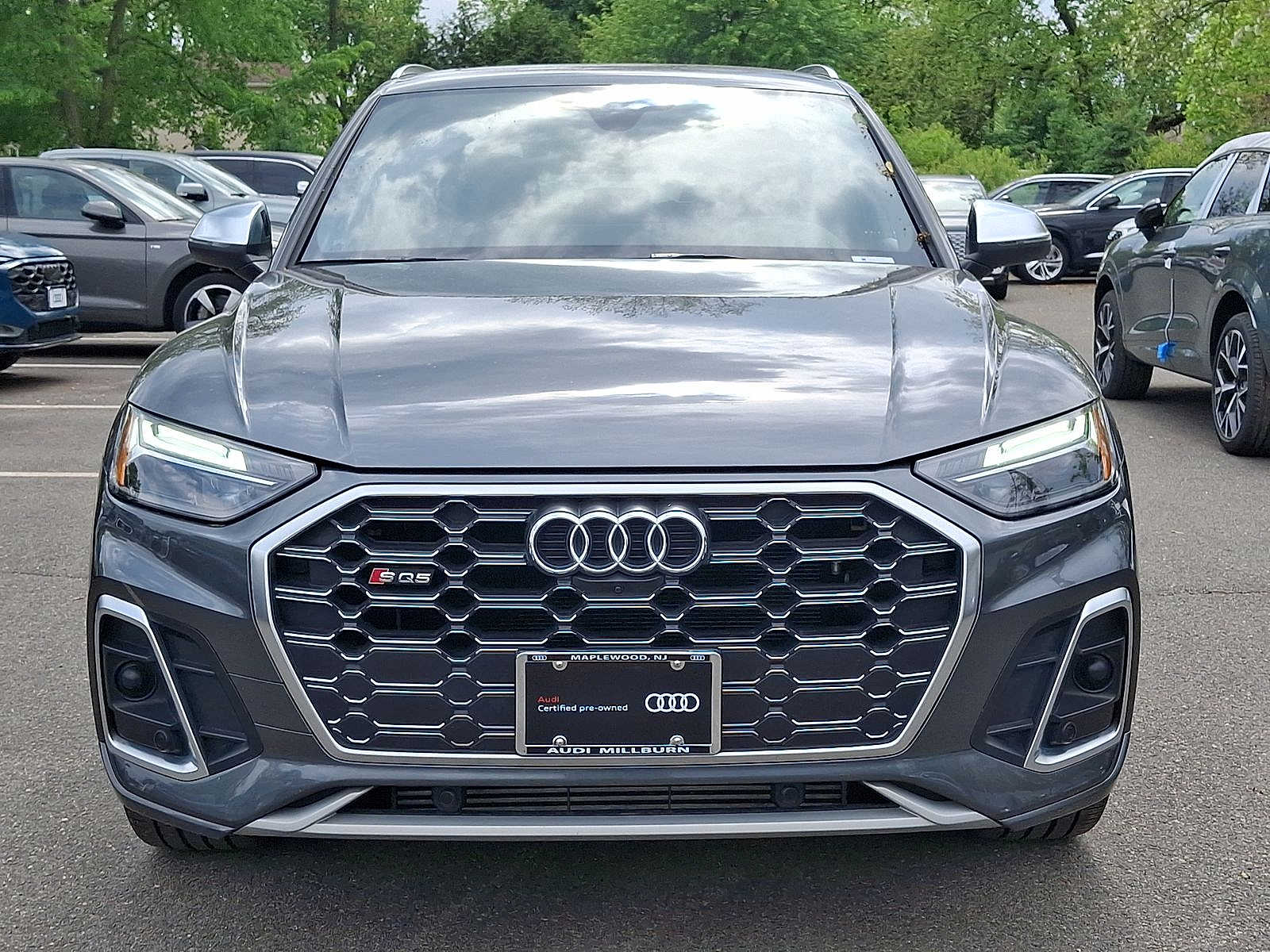 Thumbnail: 2023 Audi SQ5 - 25