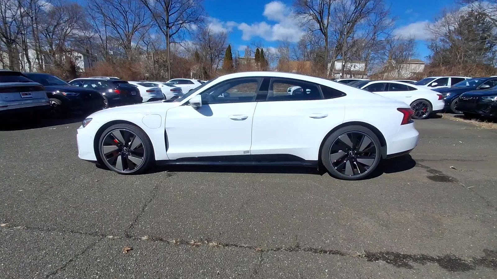 Thumbnail: 2025 Audi e-tron GT - 5