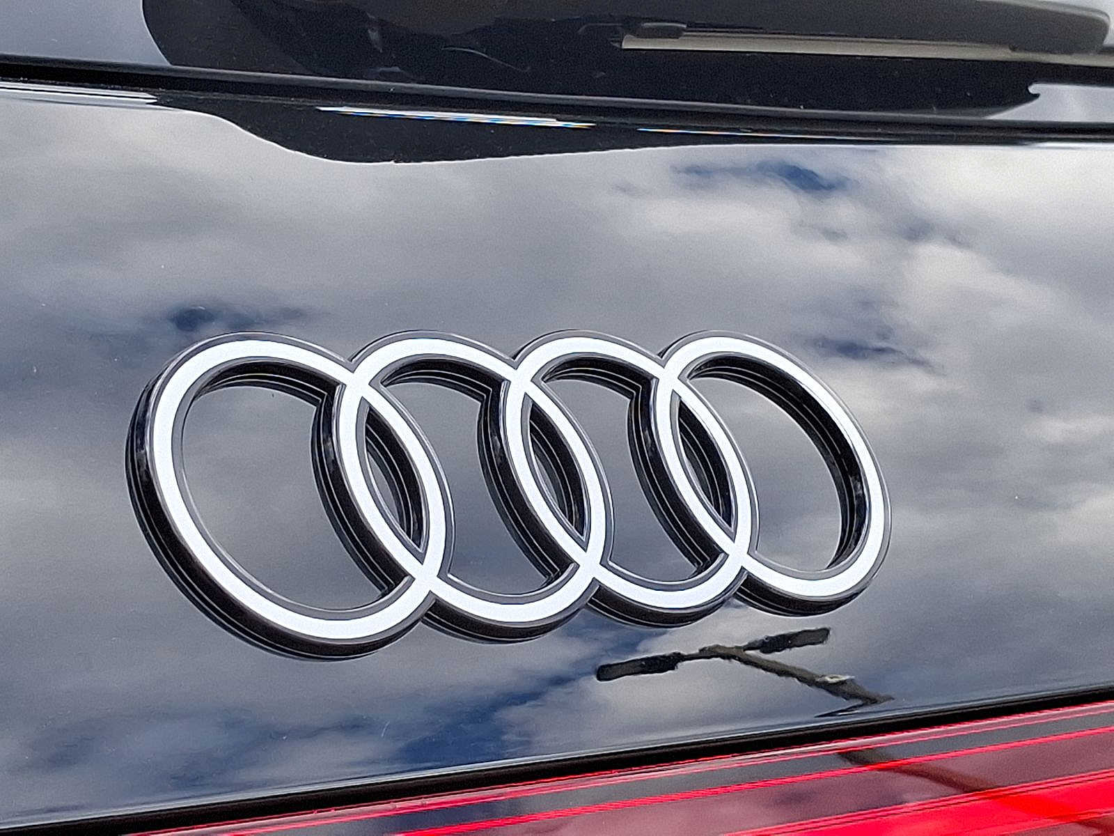 Thumbnail: 2025 Audi Q5 - 18