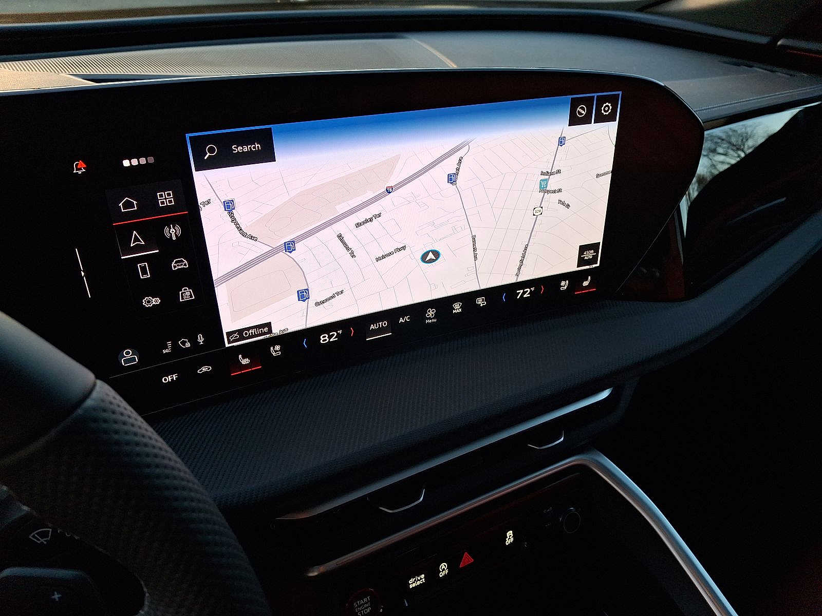 Thumbnail: 2025 Audi SQ5 - 14