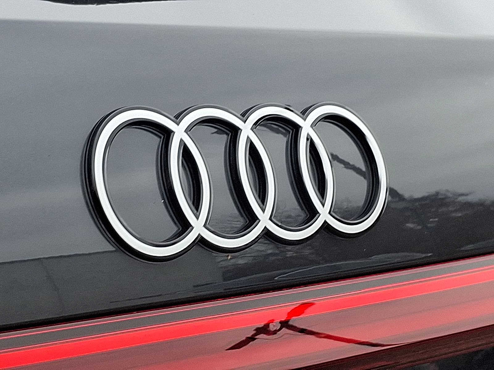 Thumbnail: 2025 Audi Q5 - 17