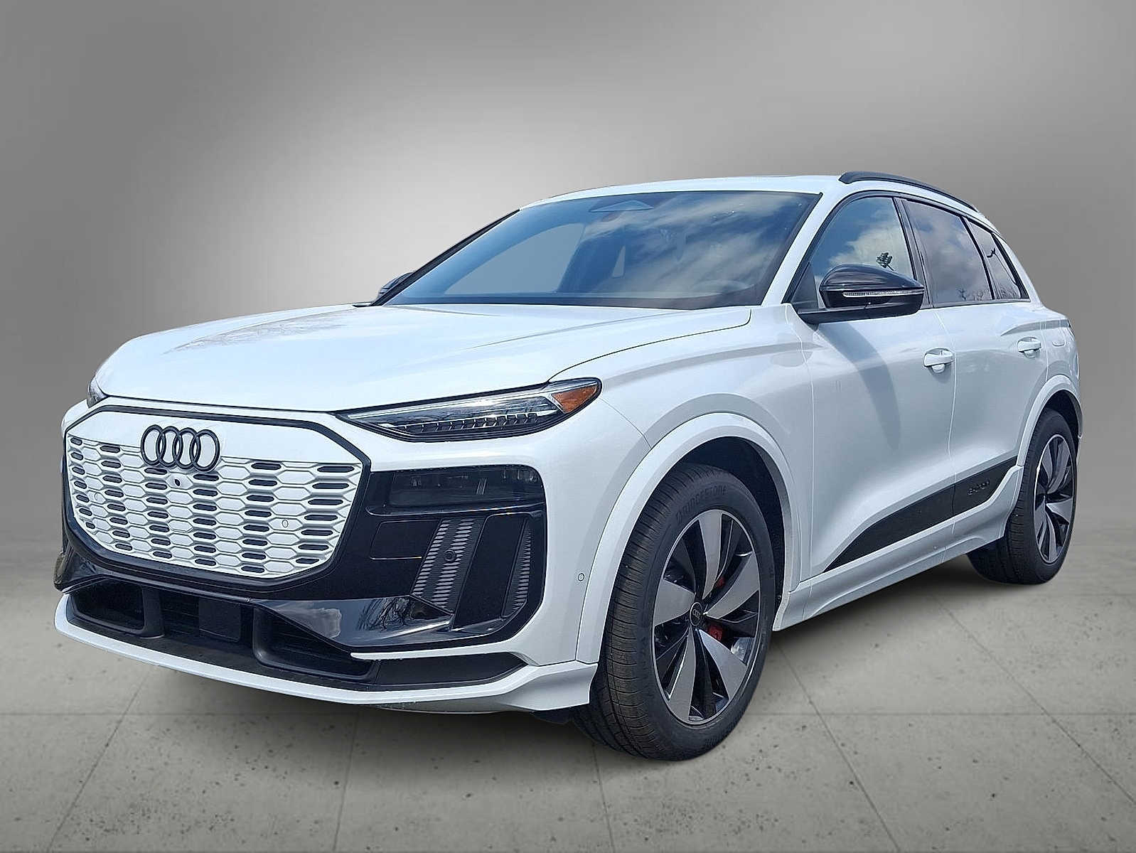 2025 Audi SQ6 e-tron Premium Plus -
                  Maplewood, NJ