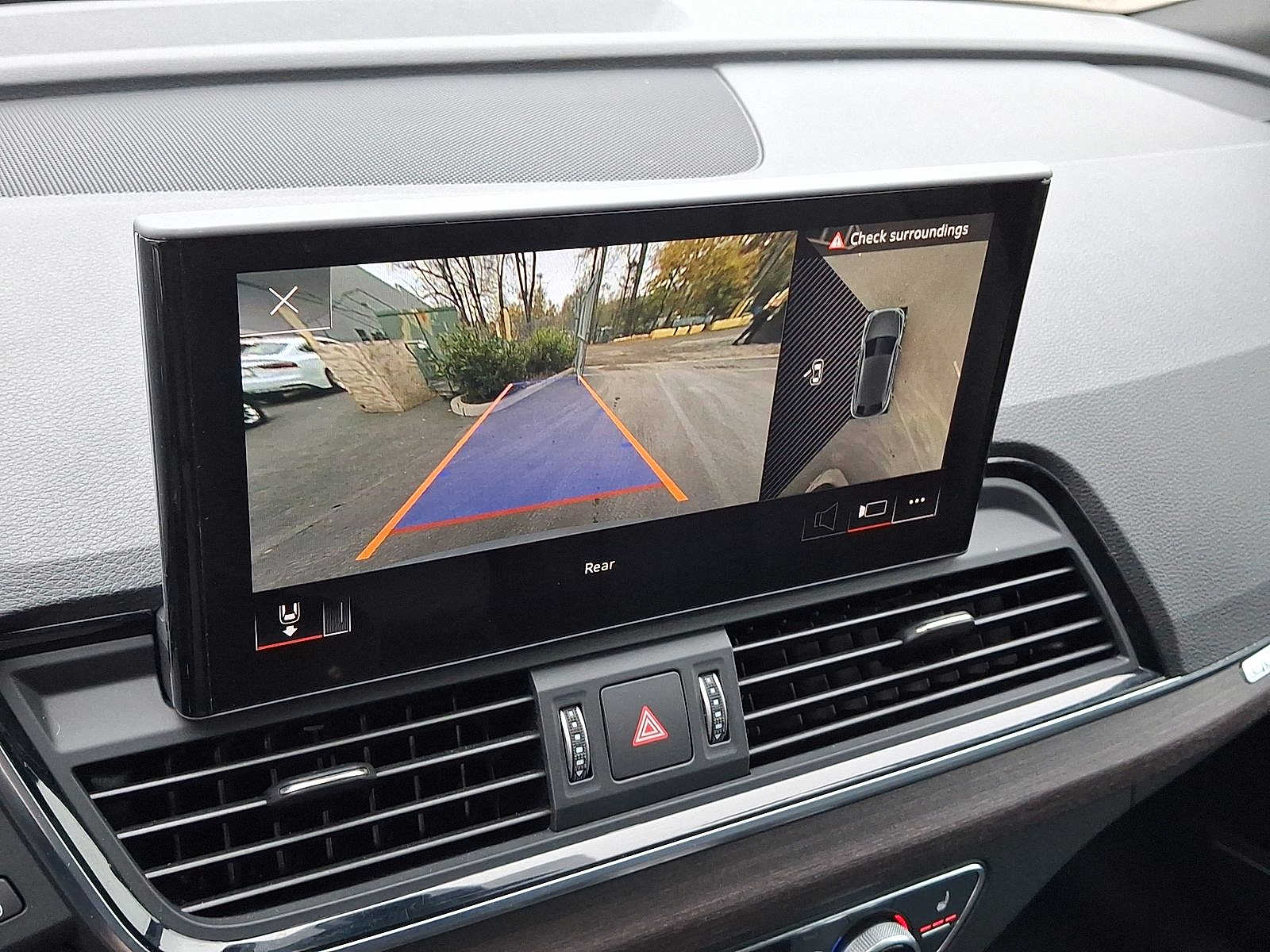 Thumbnail: 2022 Audi Q5 - 15