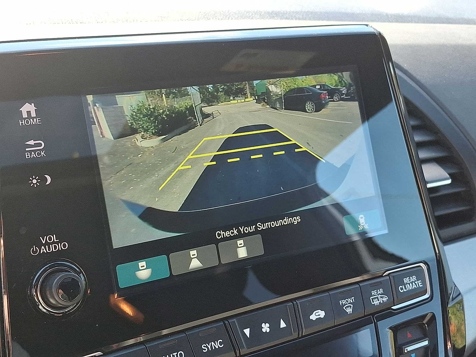 Thumbnail: 2023 Honda Odyssey - 15