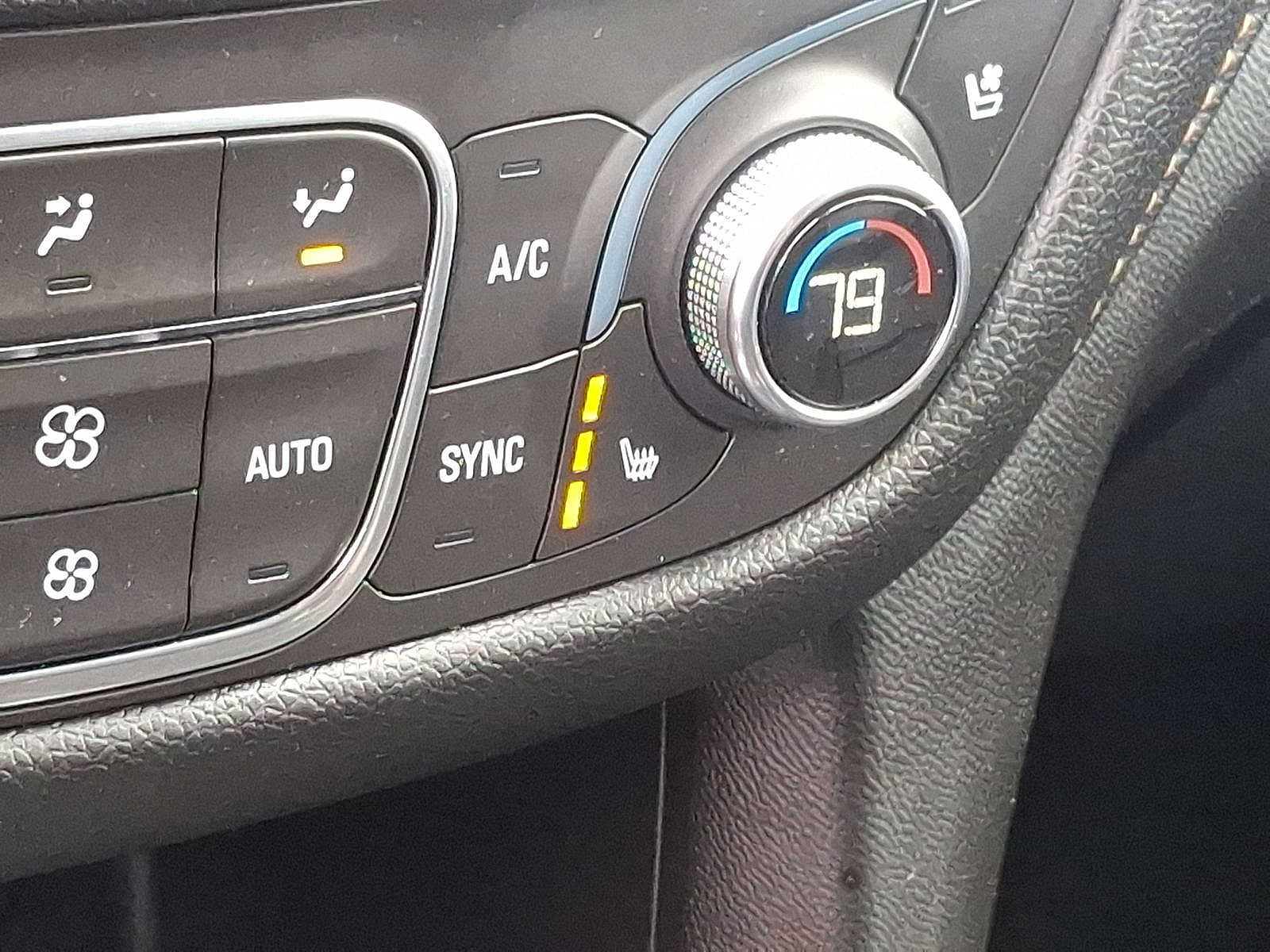 Thumbnail: 2020 Chevrolet Equinox - 19