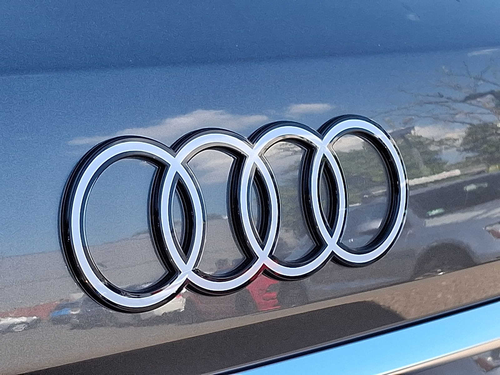 Thumbnail: 2025 Audi Q7 - 17