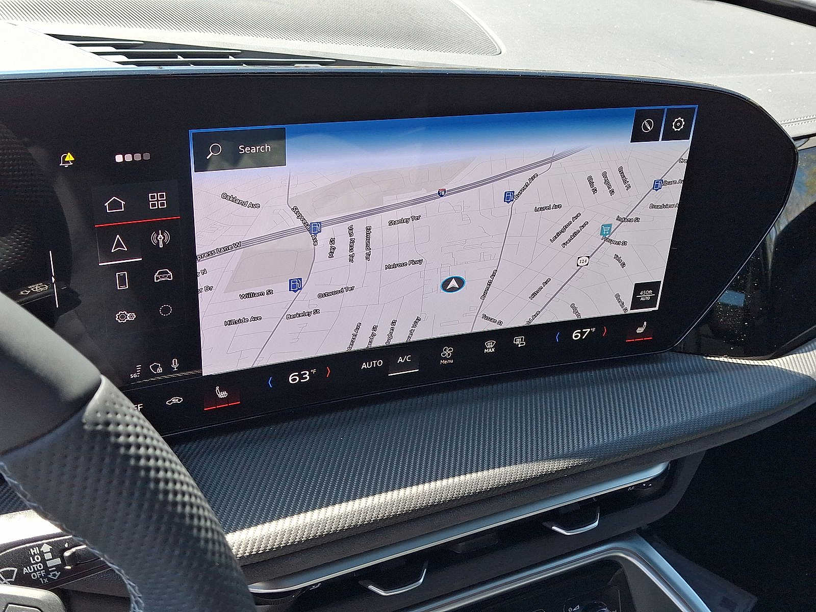 Thumbnail: 2025 Audi SQ5 - 15