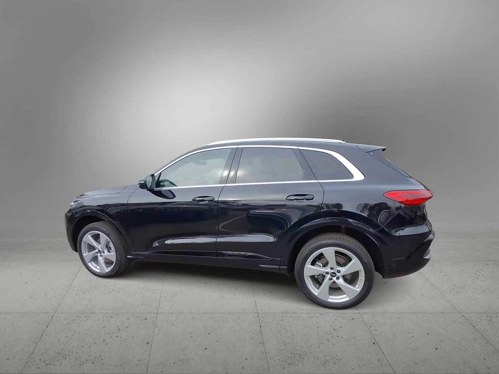 Thumbnail: 2025 Audi Q5 - 5