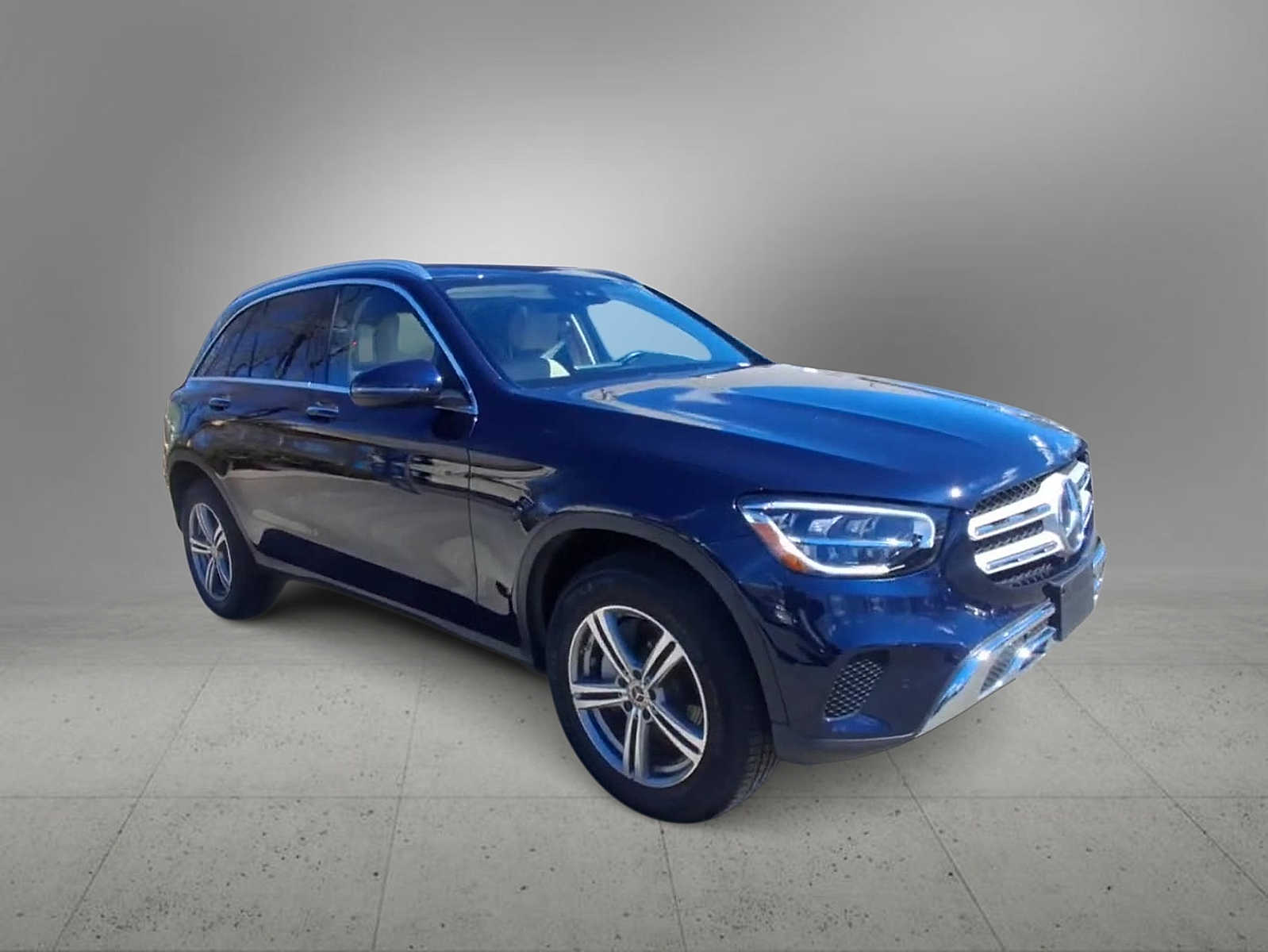Thumbnail: 2022 Mercedes-Benz GLC - 2