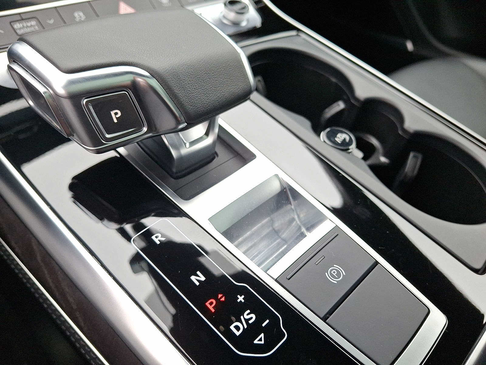 Thumbnail: 2023 Audi Q7 - 12