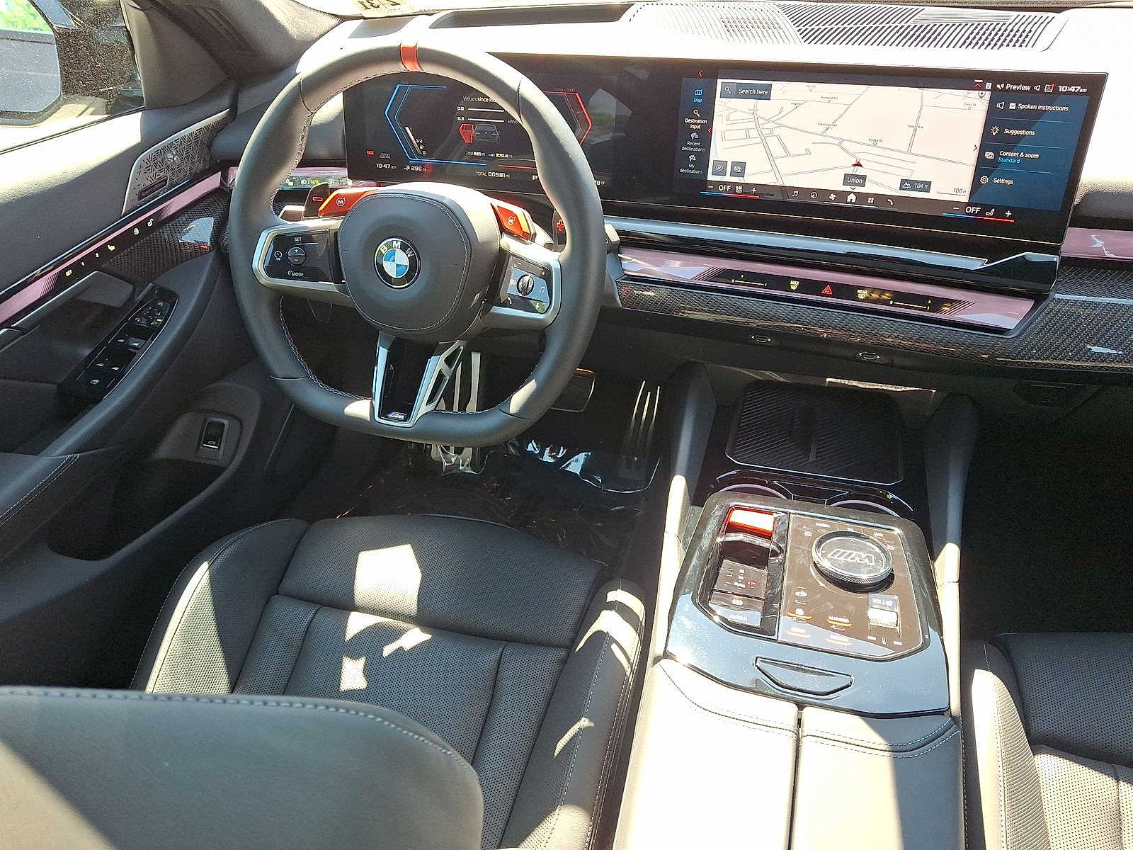Thumbnail: 2026 BMW M5 - 14