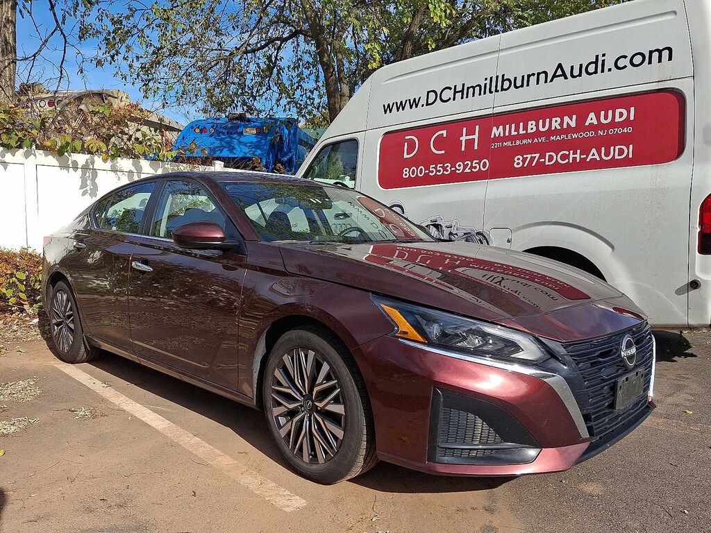 Used 2023 Nissan Altima 2.5 SV Sedan